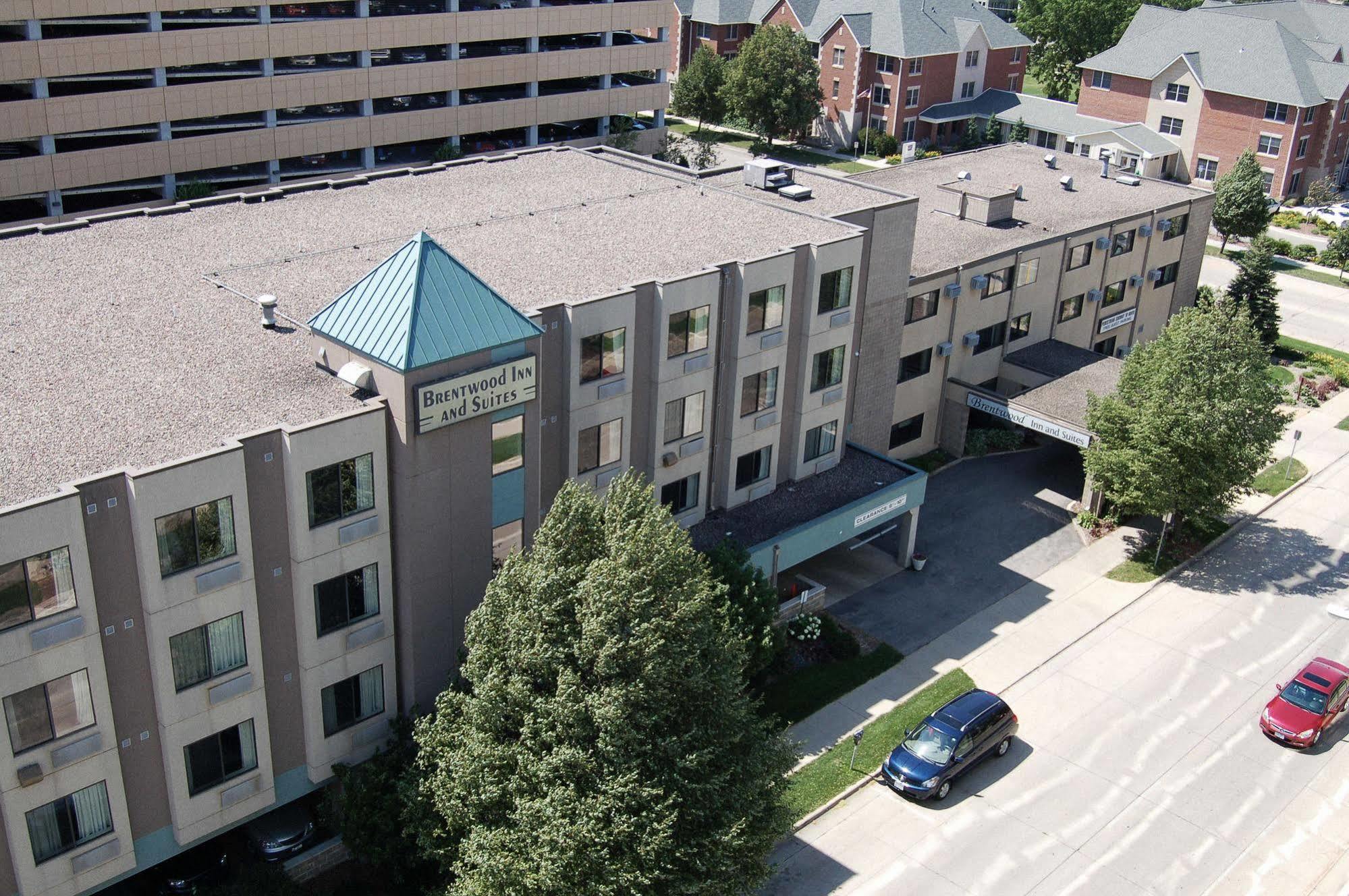 Brentwood Inn And Suites Rochester Exterior photo